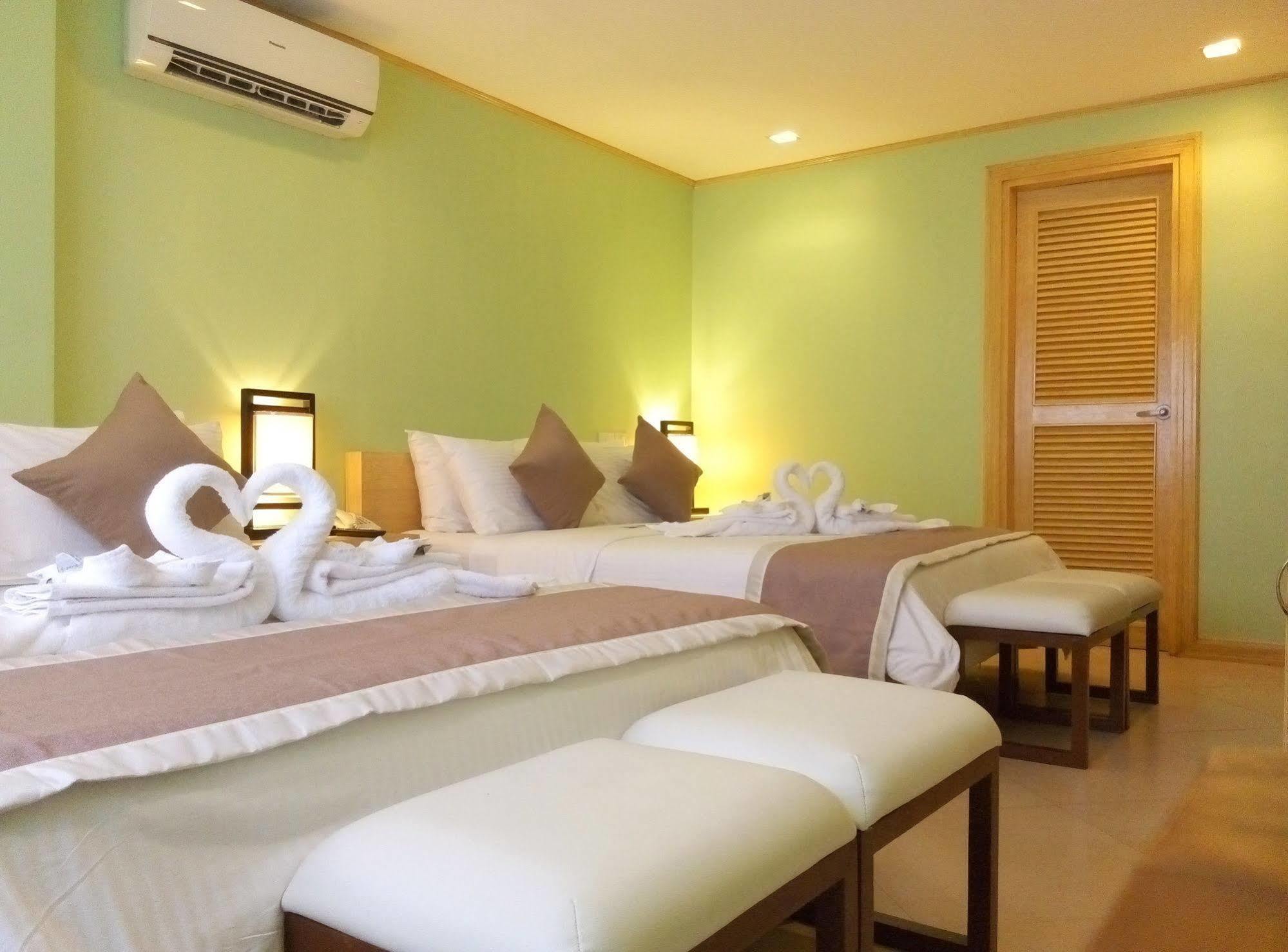 Shore Time Hotel Boracay Balabag  Exterior photo